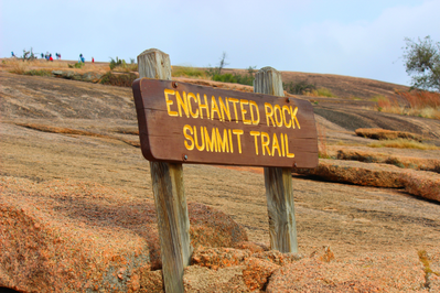 enchanted rock summit trail